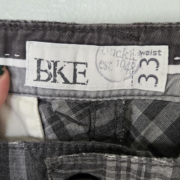 BKE Gray plaid Mens Shorts size 33 - Picture 4 of 5